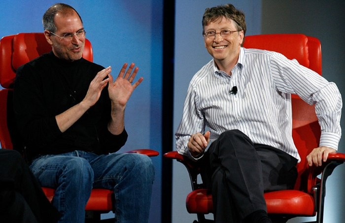 Foto de entrevista com Steve Jobs e Bill Gates